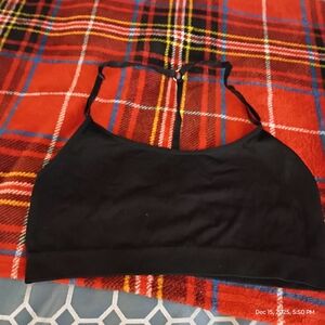 Elegant Black Sports Bra